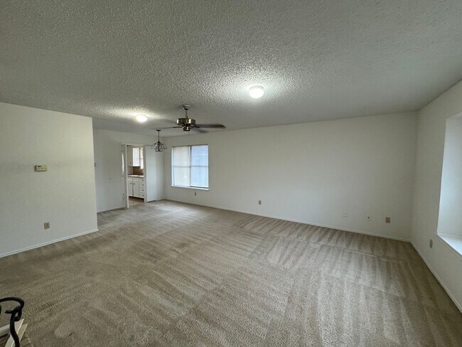 Foto del edificio - Midway ISD Duplex