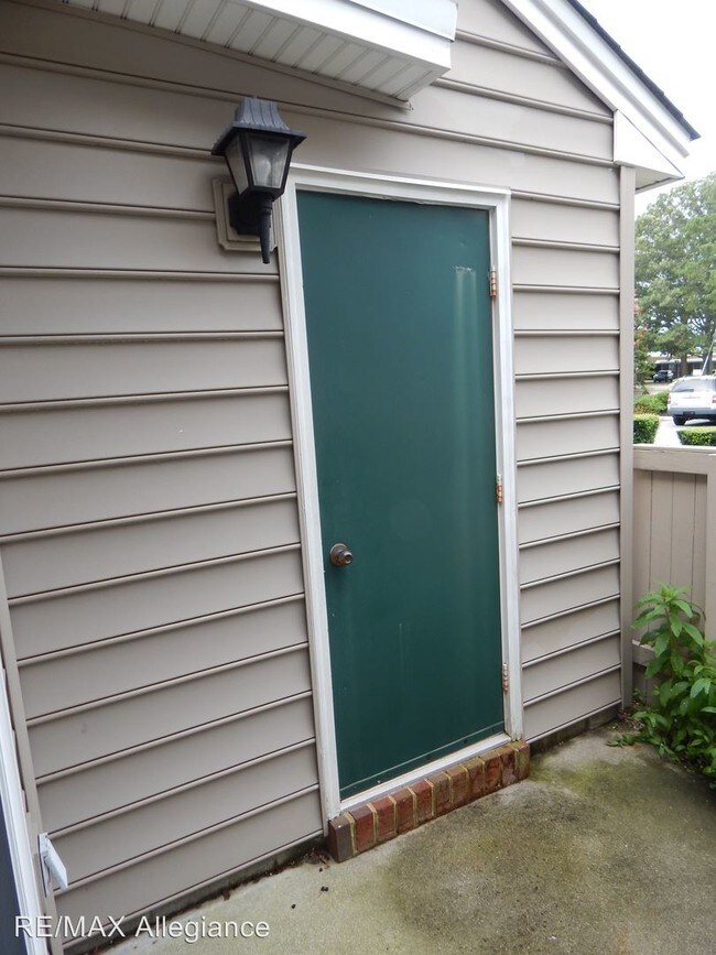 Foto del edificio - 2559 Old Greenbrier Rd