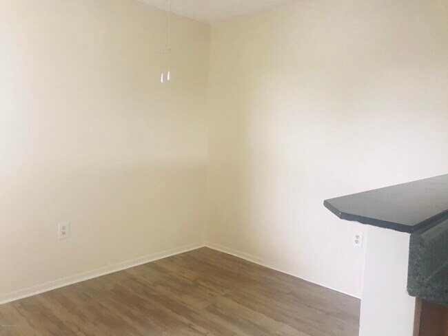 Building Photo - 420 Catamaran Dr