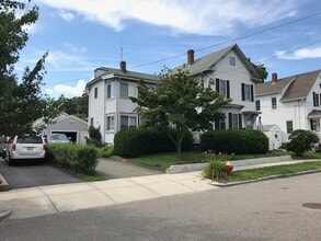 Building Photo - 28 Sargent St