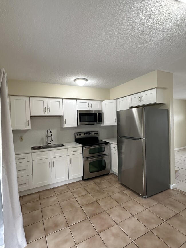 Foto del edificio - 8912 SE Parkway Dr