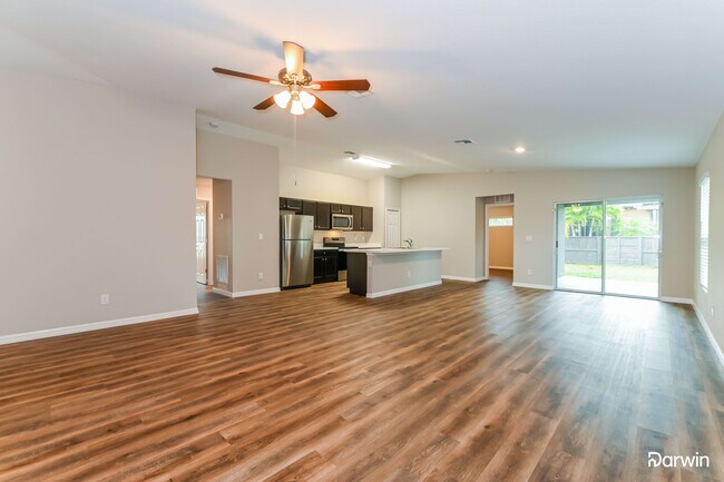 Foto del edificio - 719 SW 13th Terrace, Cape Coral, FL 33991