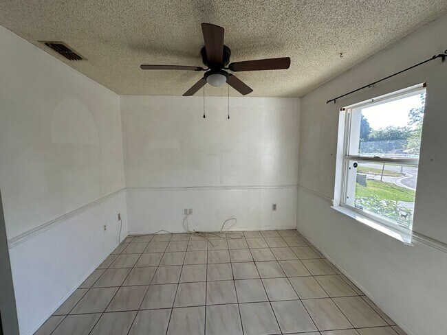 Foto del edificio - Charming 3 bedroom home with private pool ...