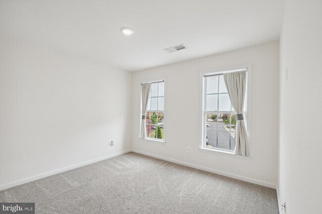 Foto del edificio - 25150 Boomerang Terrace
