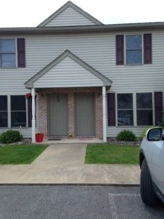 Foto del edificio - 108 Blue Spruce Ln