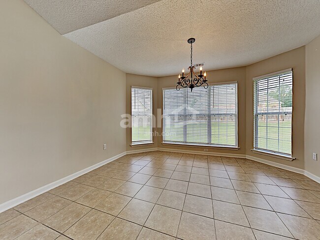 Foto del edificio - 5961 Appian Way Cv