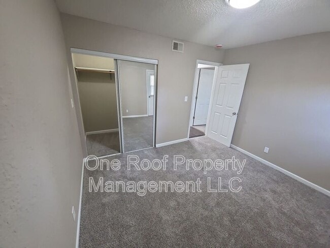 Foto del edificio - 2000 Chateau Dr