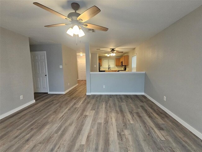 Building Photo - 2724 Fairview Dr