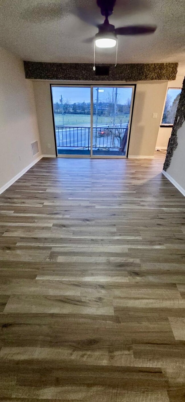 Fotografía del edificio - 9 Par Haven Dr