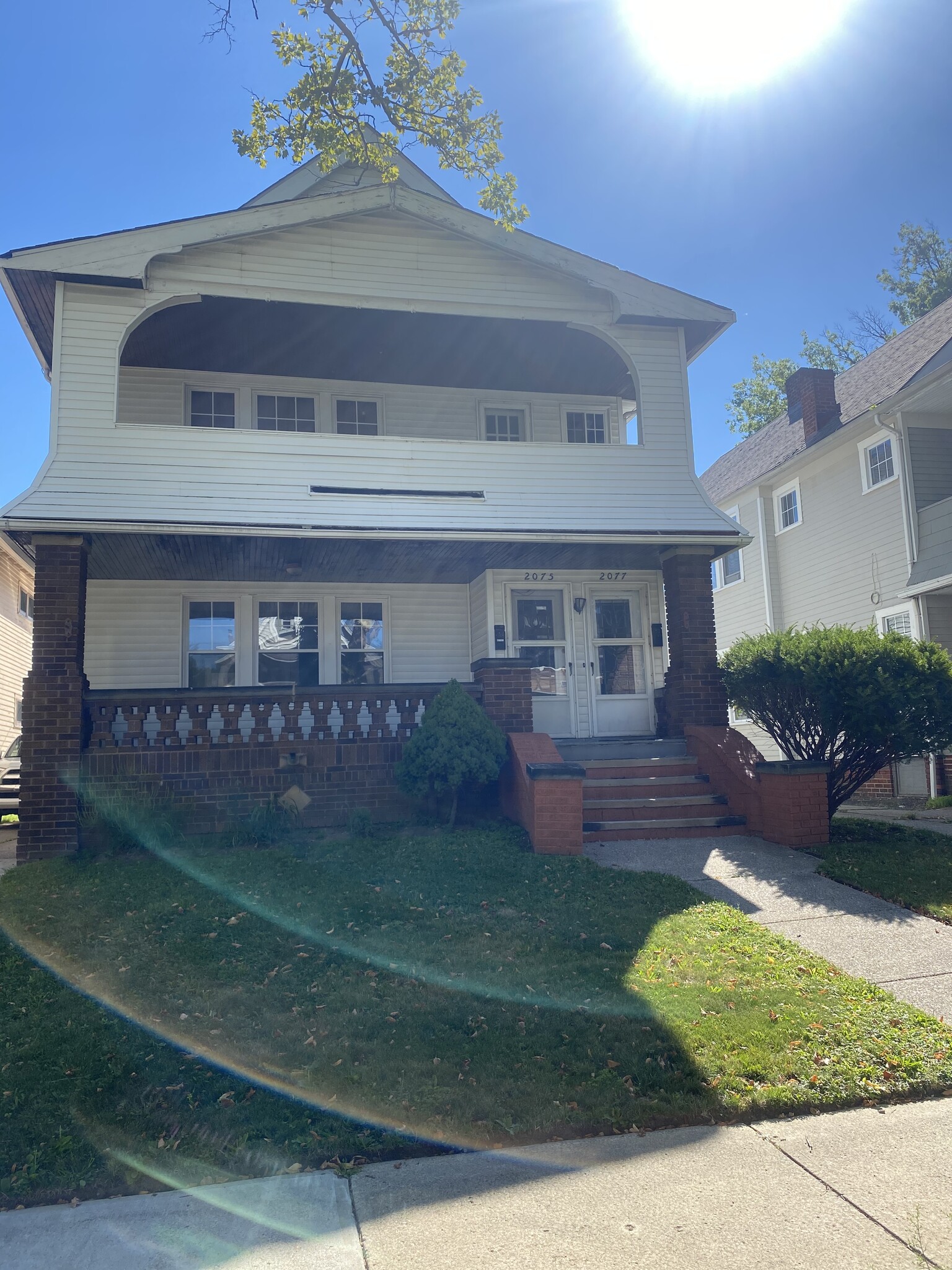 2075 Lewis Dr Lakewood, OH 44107 – photo 1