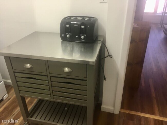 Foto del edificio - 1 br, 1 bath Apartment - 115 La Senda Rd