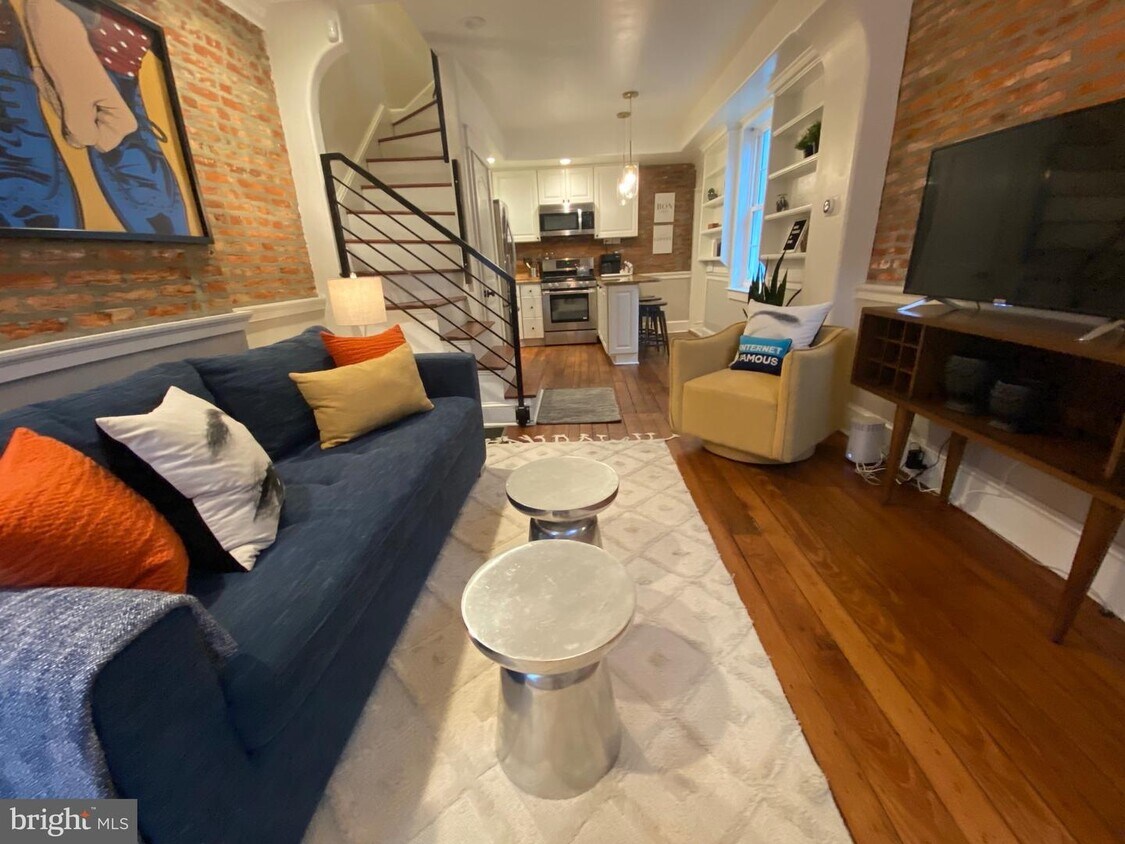 Foto principal - 429 E Flora St
