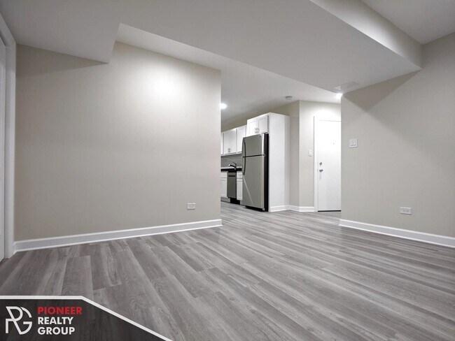 Foto del edificio - 730 W Roscoe St