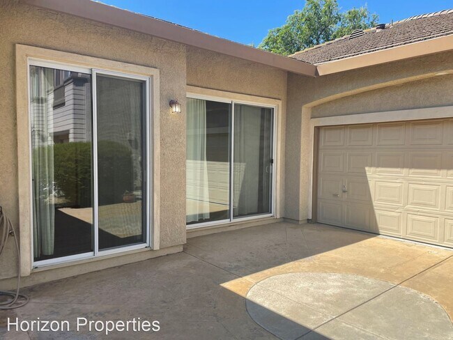 Building Photo - 3 br, 2 bath House - 3246 Cayman Island St