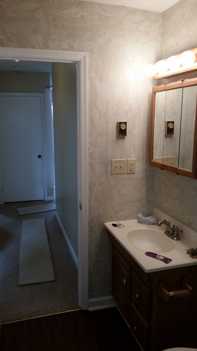 Building Photo - 6067 W Donnagail Dr