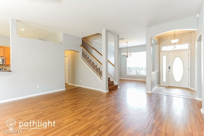 Building Photo - 4 br, 3 bath House - 5427 Spring Ridge Cou...