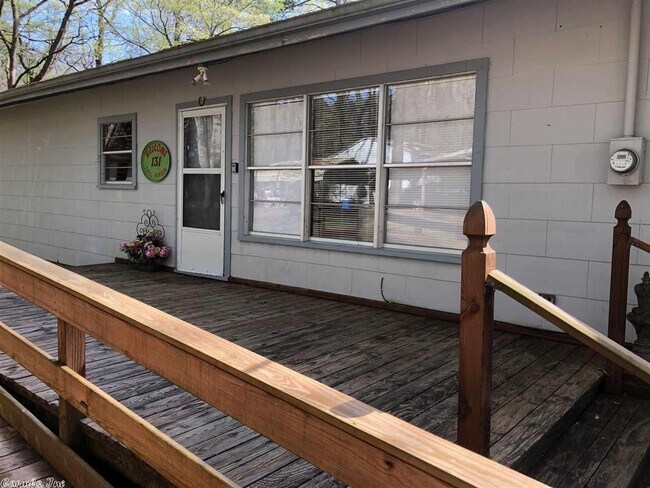 Building Photo - 131 Snug Harbor Cir