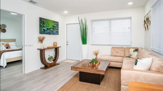 Foto del edificio - 7815 NW 5th Ct