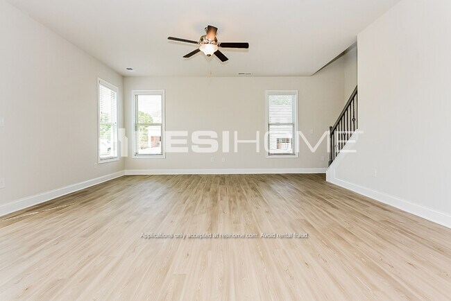 Building Photo - 509 Fiery Warbler St
