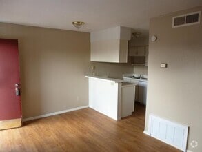 Building Photo - 919 E 46th St