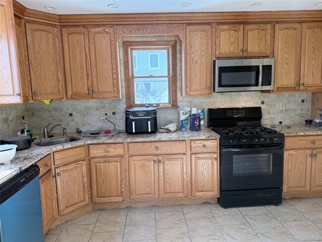 Foto del edificio - 363 Hewlett Pkwy