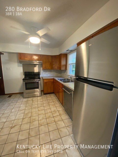 Primary Photo - 280 Bradford Dr