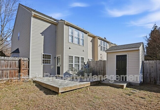 Building Photo - 2930 Queensland Dr