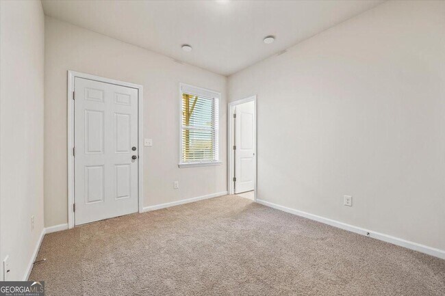 Building Photo - 135 Matson Run