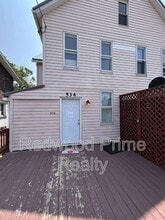 Building Photo - 534-536-536 Russell Ave