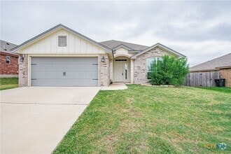 Building Photo - 6703 Keechi Valley Dr