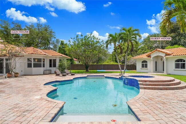 Building Photo - 9400 SW 93rd Ct