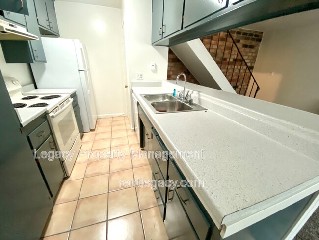 Foto del edificio - 9094 Piñata Way