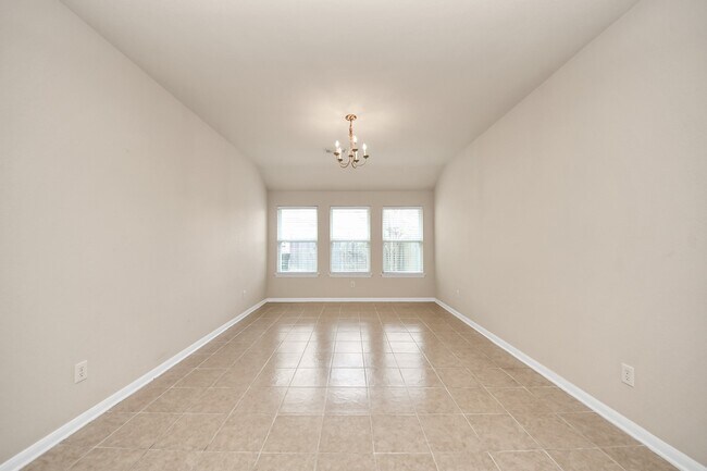 Foto del edificio - 7730 Trail Hollow