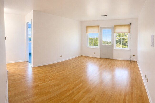 Foto del edificio - 4020 216th St