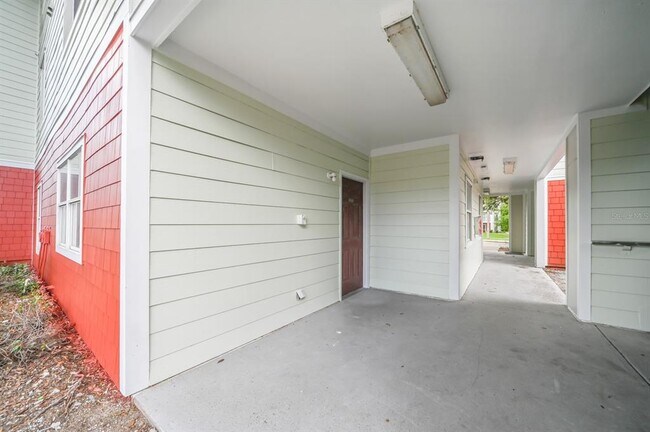 Building Photo - 2360 SW Archer Rd