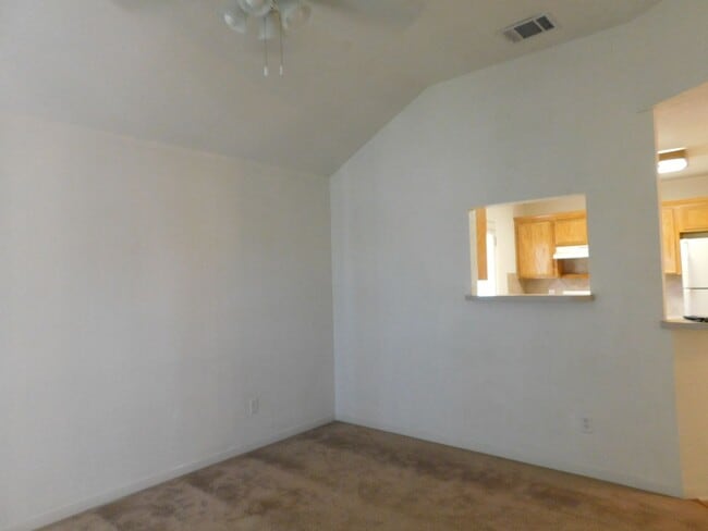 Building Photo - 4405 Thunder Creek Dr
