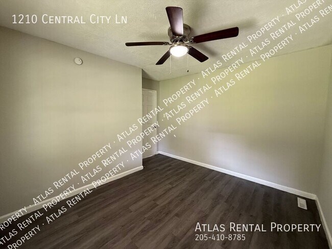 Foto del edificio - 1210 Central City Ln