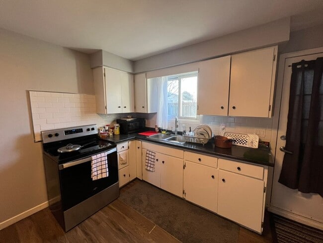 Building Photo - 25078 Bear Line Rd