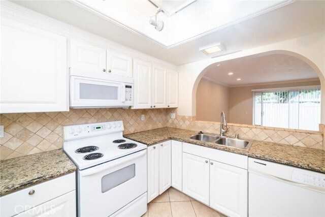 Building Photo - 54 Allenwood Ln