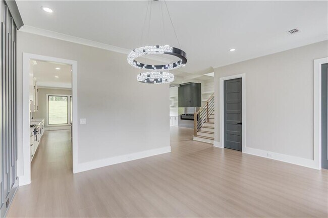 Building Photo - 37 Deer Cyn Dr