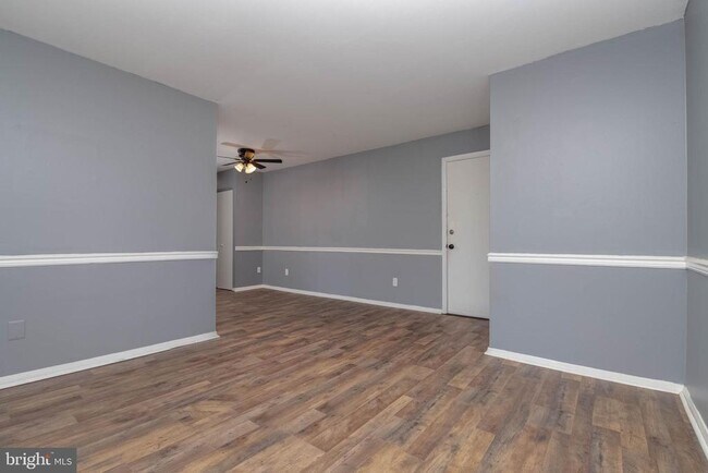 Foto del edificio - 4409 Falls Bridge Dr