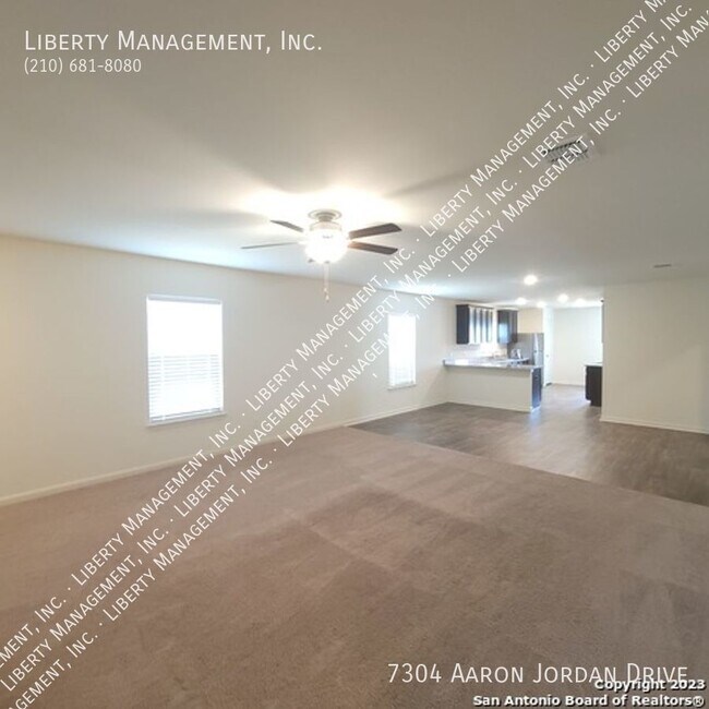 Building Photo - Beautiful 4 Bedroom Home in Luckey Ranch