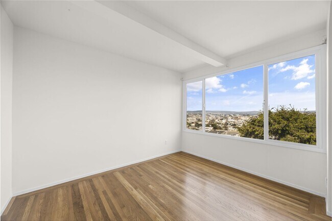 Foto del edificio - 79-81-81 Park Hill Ave