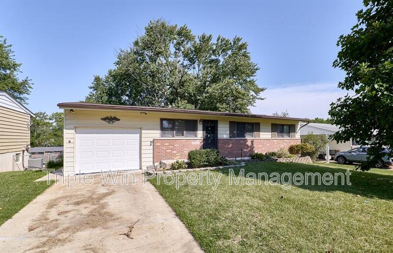 Primary Photo - 10531 Fabick Dr