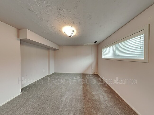 Building Photo - 3416 S Napa St