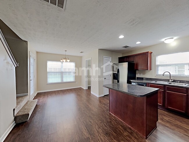 Building Photo - 3304 Monoco Dr