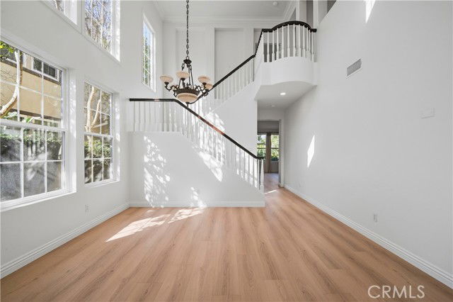 Foto del edificio - 17 Bel Spring