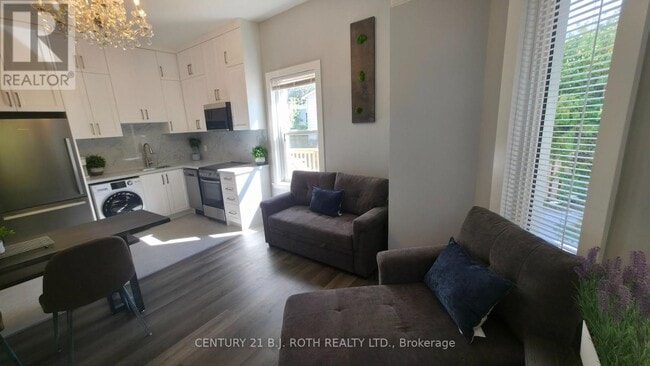 Photo du bâtiment - 82 Albert St N