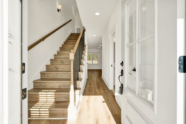 Foto del edificio - 353 Hungry Hollow Rd SE