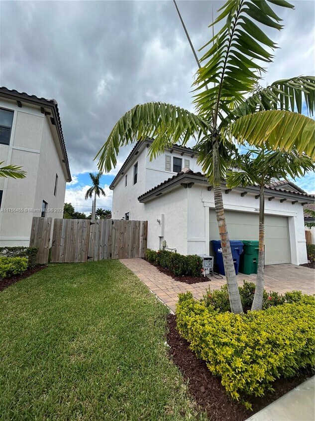 Foto principal - 24030 SW 119th Pl